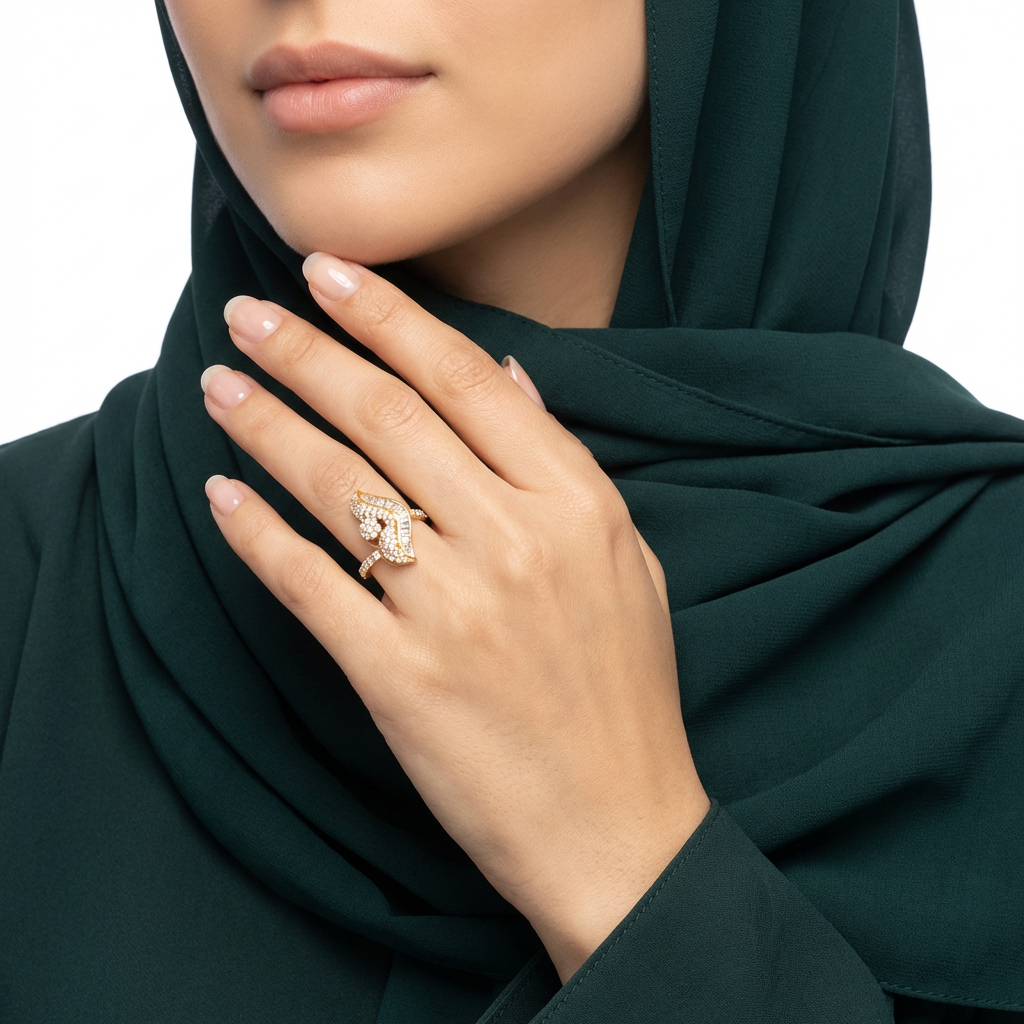 خاتم لاماجي ذهب عيار 18 بفصوص مرصعة لامعة