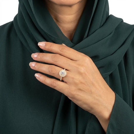18K Gold Ring with Circular Design and Gemstones