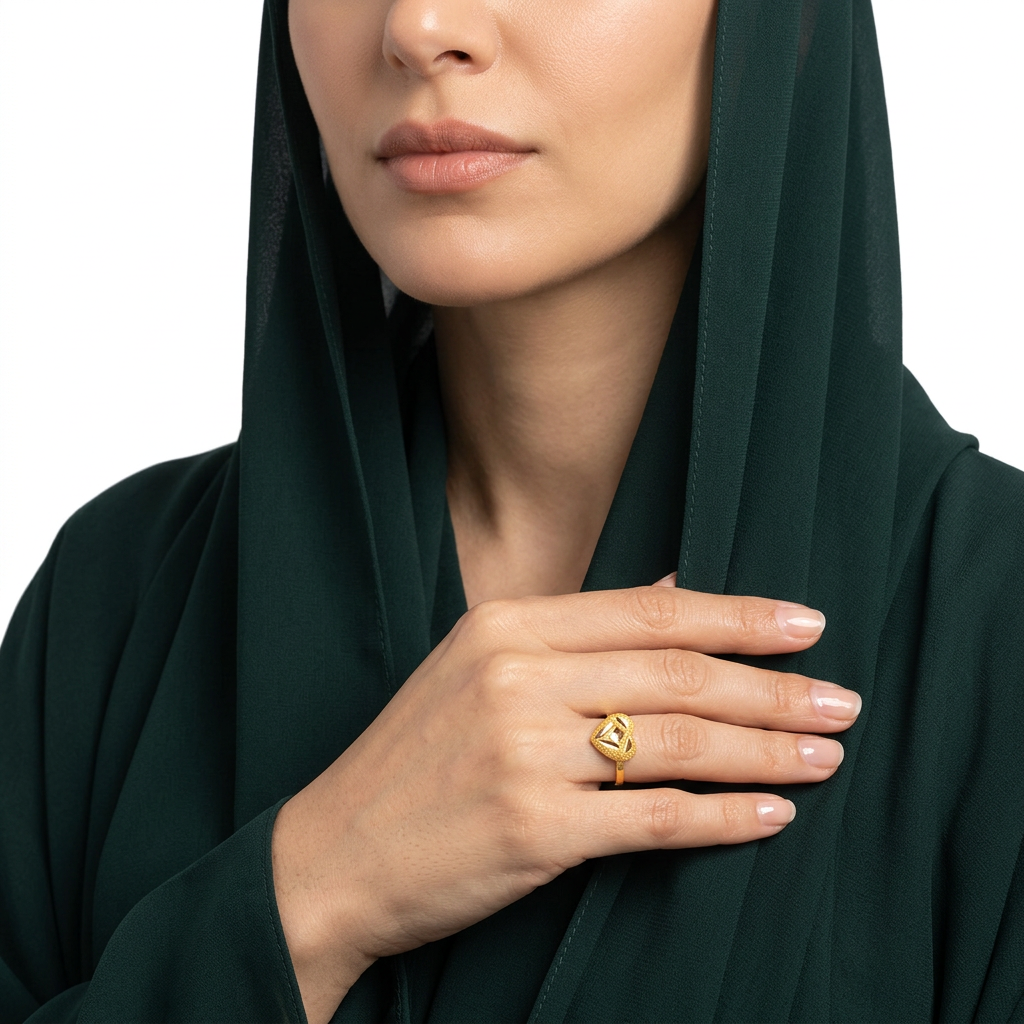 خاتم ذهب عيار 21 بتصميم قلب