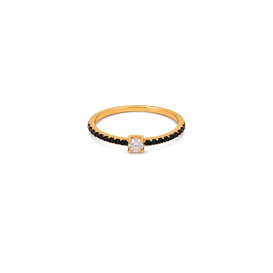 18K Gold Ring with Pristine Stone Design