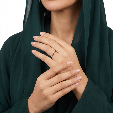 خاتم ذهب عيار 18 بتصميم كلاسيكي رفيع