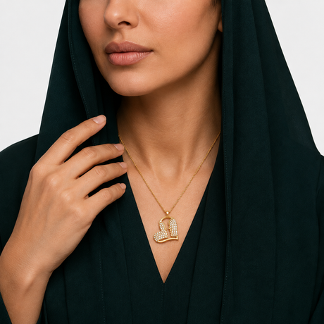18K Gold Necklace with Curved Heart Pendant