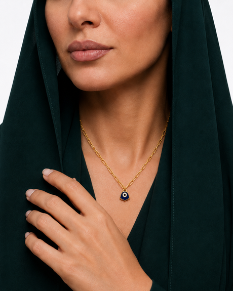 18K Gold Necklace with Blue Pendant Design
