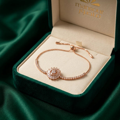 18K Gold Bracelet with Circular pendant Shimmer Design