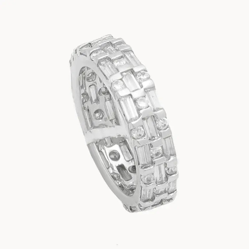 18K Gold Argin Ring with Shining Gemstones