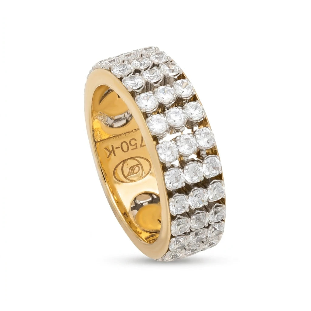 18K Gold Ring with Sparkling Stones