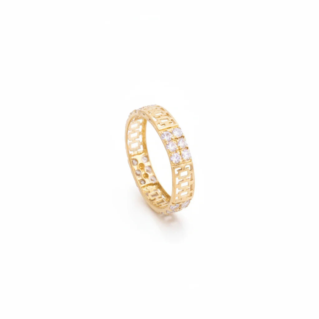 18K Gold Ouro Ring with Shining Gemstones