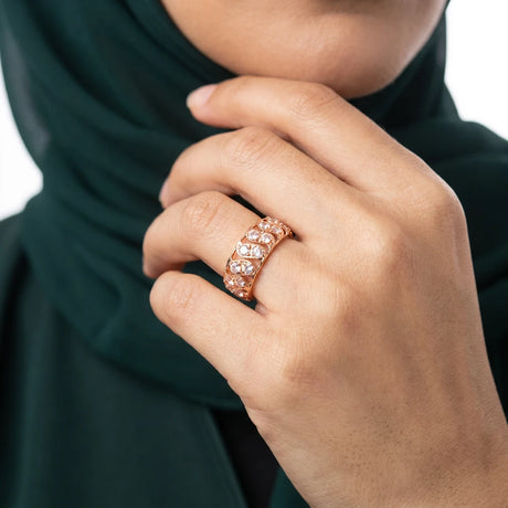 خاتم ذهب عيار 18 فصوص مرصعة
