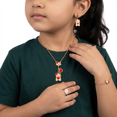 18K Gold Set with Kids Playful Cats Design