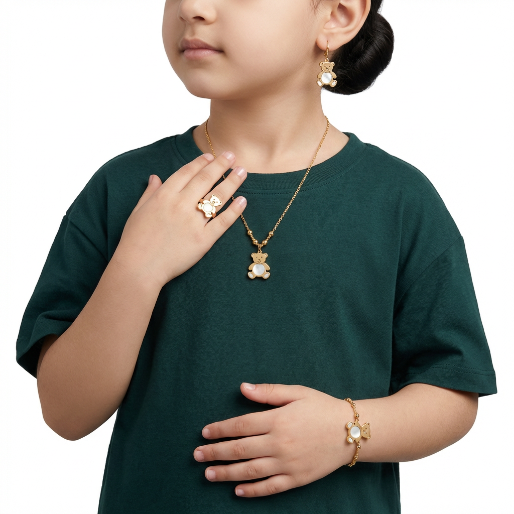 طقم أطفال ذهب عيار 18 تصميم دب