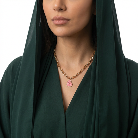 عقد ذهب عيار 18 بتعليقة قلب وردي