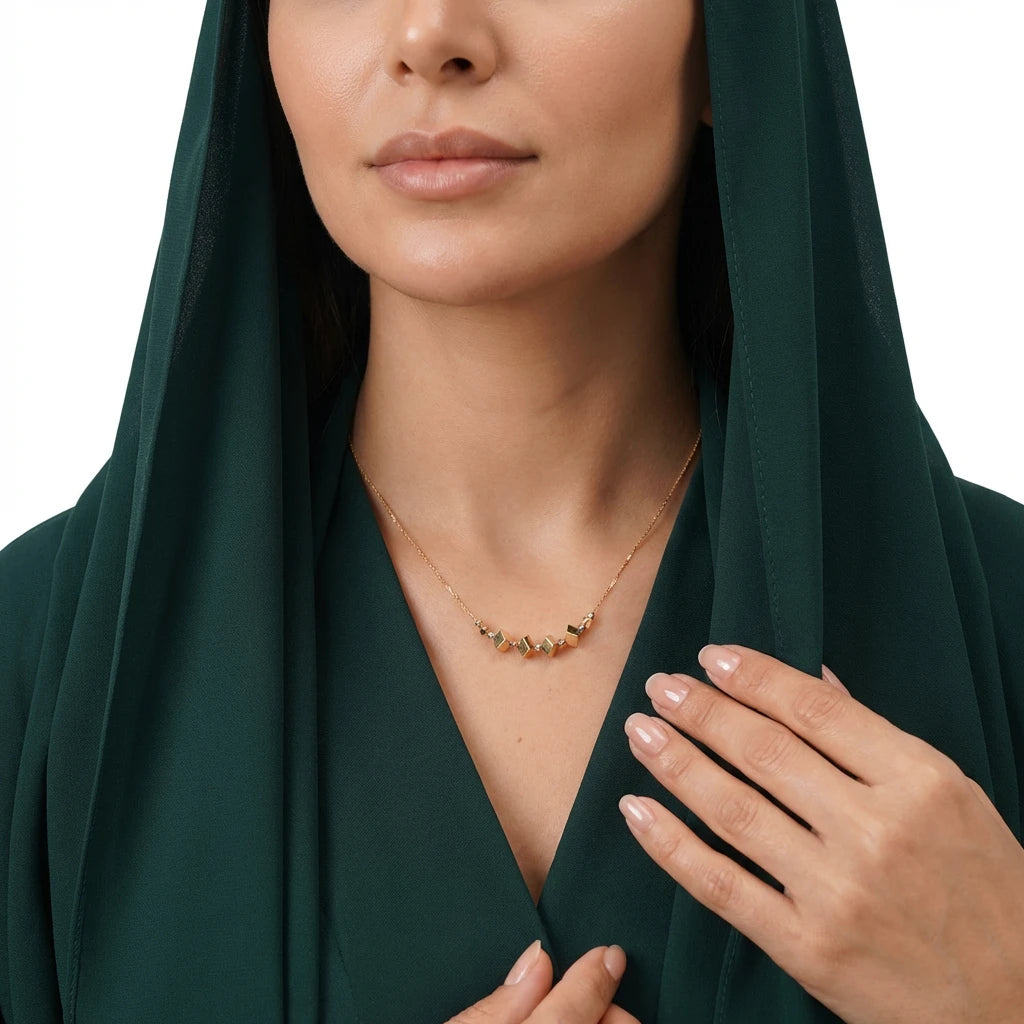18K Gold Necklace with Squares Design