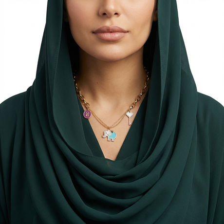 عقد ذهب عيار 18 بتعليقات متعددة الأشكال