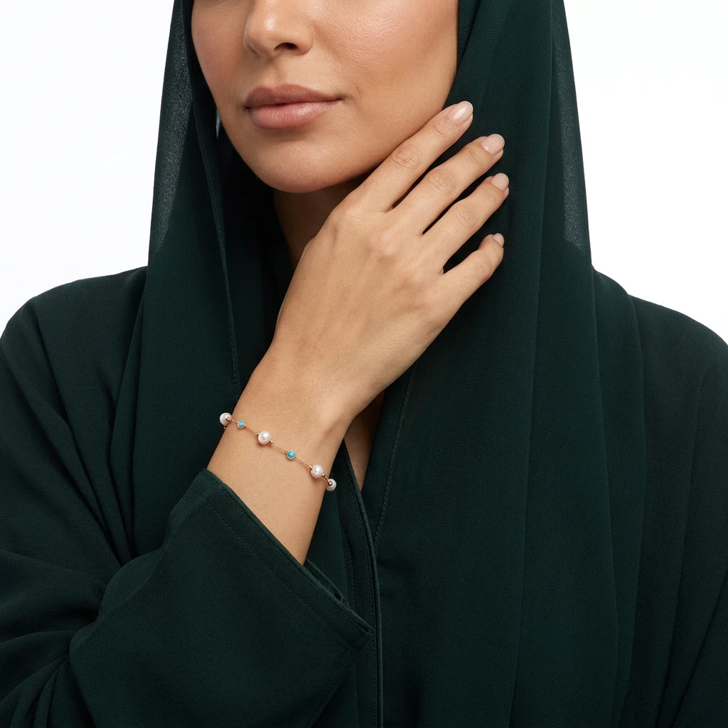 انسيال ذهب عيار 18 بتصميم لؤلؤ ملون