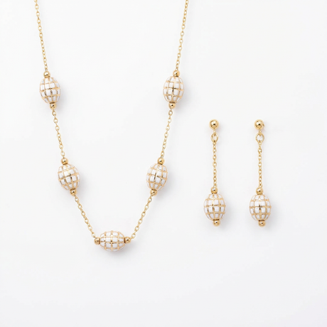 18K Gold Half Set Five Beads