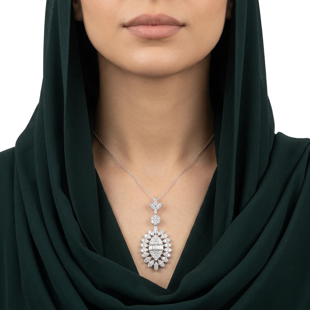 18K Gold Necklace with Ornate Circular Design