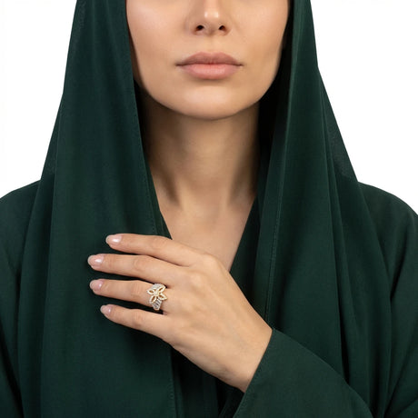 خاتم ذهب عيار 18 بتصميم زهرة