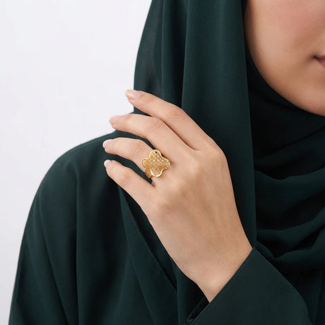 21K Gold Ring with Mesh Square Design