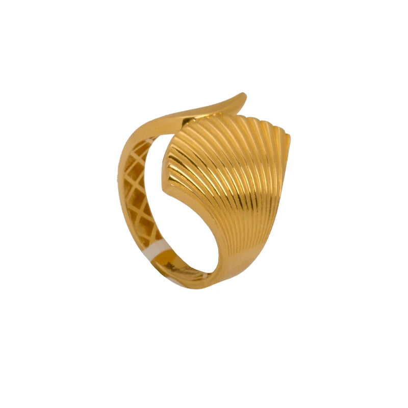 21K Gold Ring with Shell Design