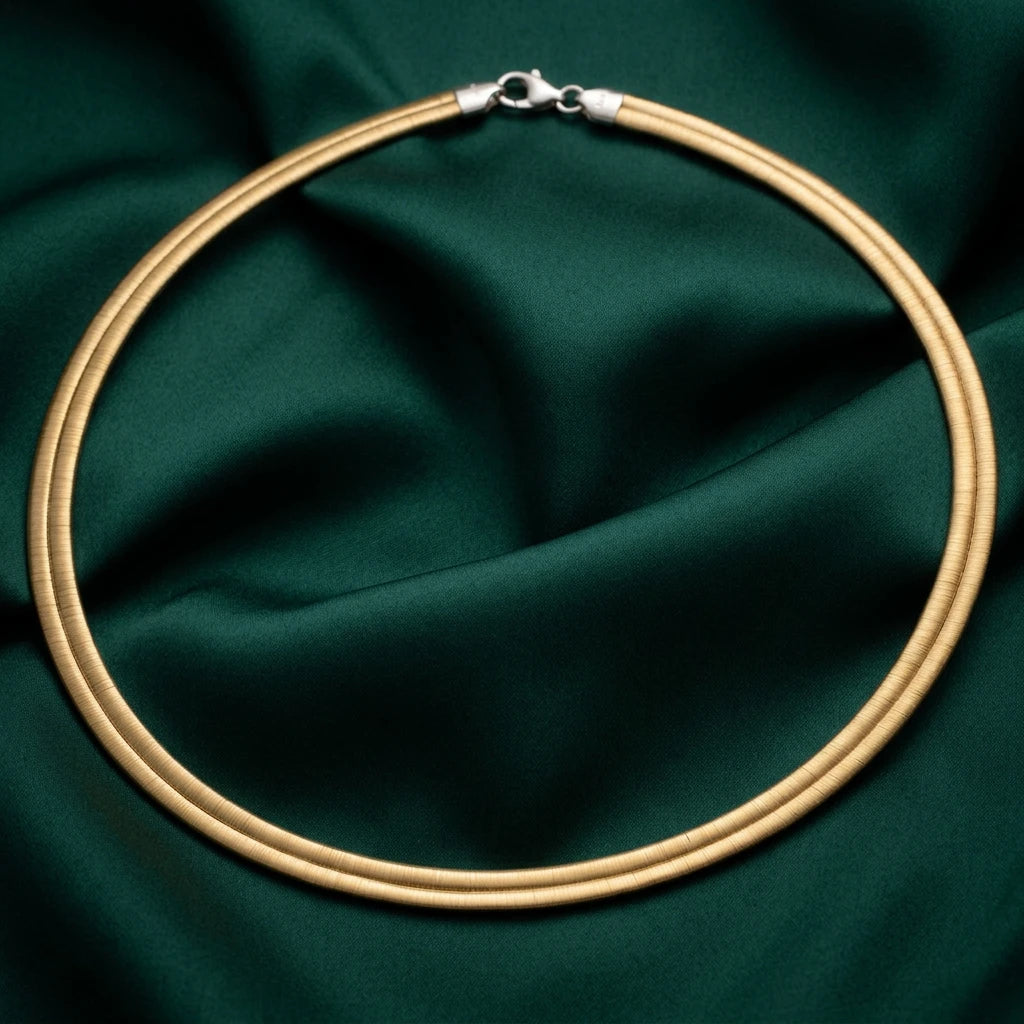 18K Gold Necklace with Wrapped Design