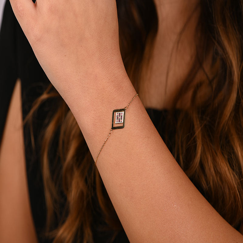 18K Gold Day and Night Bracelet with Artistic Square Design