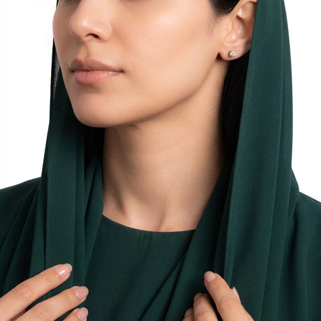 أقراط الألماس عيار 18 بفص لامع كبير