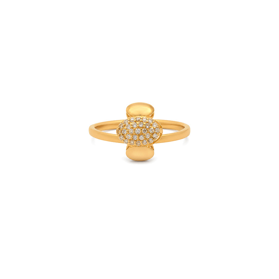18K Gold Ring with Oval Gemstone Design