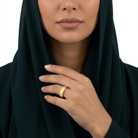 دبلة ذهب عيار 18 بنقش داخلي بسيط