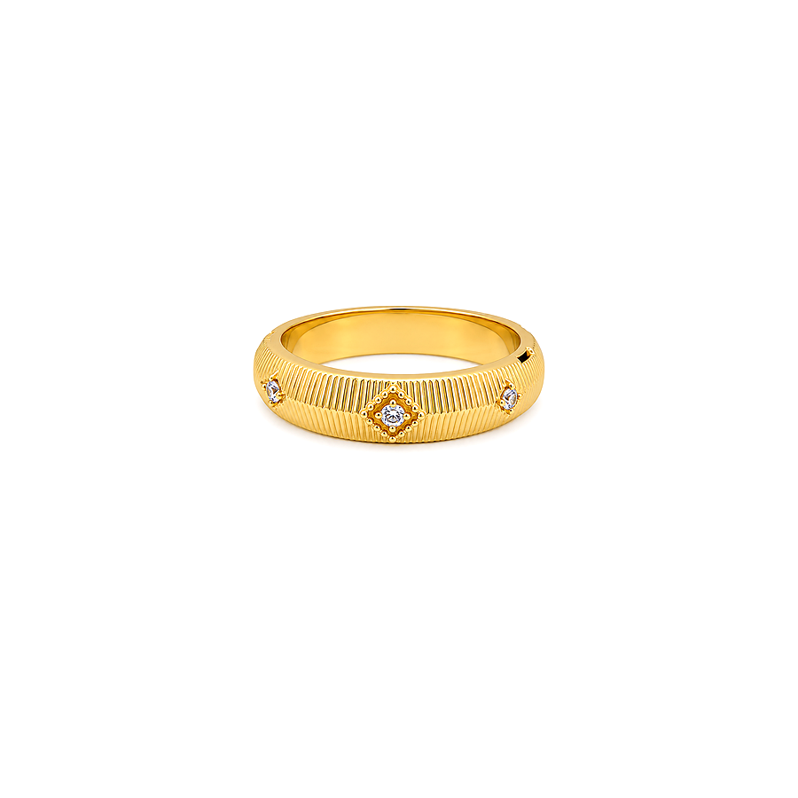 18K Gold Ring with Longitudinal Engravings