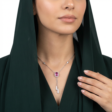 عقد الماس بتعليقه ملونه عيار 18