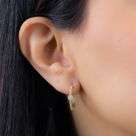 18K Gold Earrings with Rose Shaped Stone
