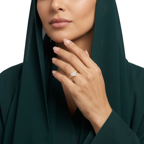 18K Gold Ring with Heart Design