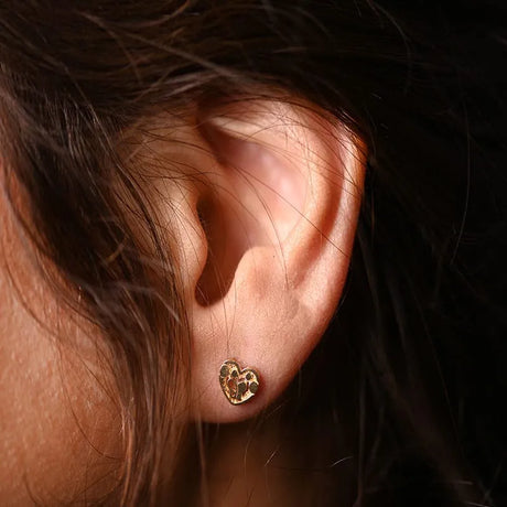 18K Gold Heart Earrings