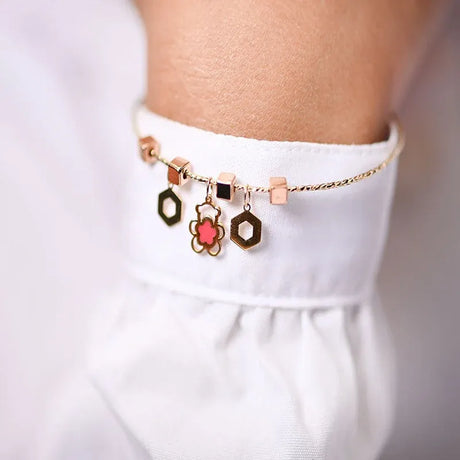 18K Gold Kids bracelet with Kids with Flower Design