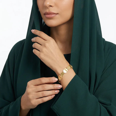 اسورة ذهب عيار 18 بتصميم خرزي