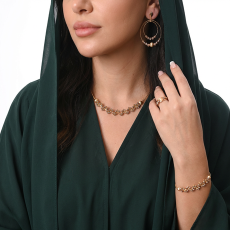 طقم ذهب عيار 18 بتصميم دوائر