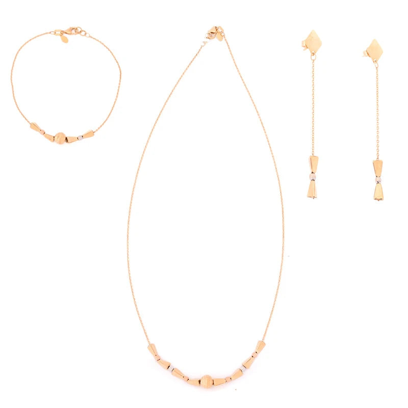 18 karat gold half set with a central knot design