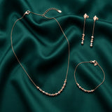 Half set of 18K gold, with close geometric shapes