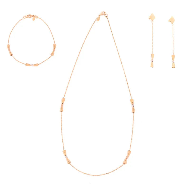 18K Gold Half Set with Classic Design