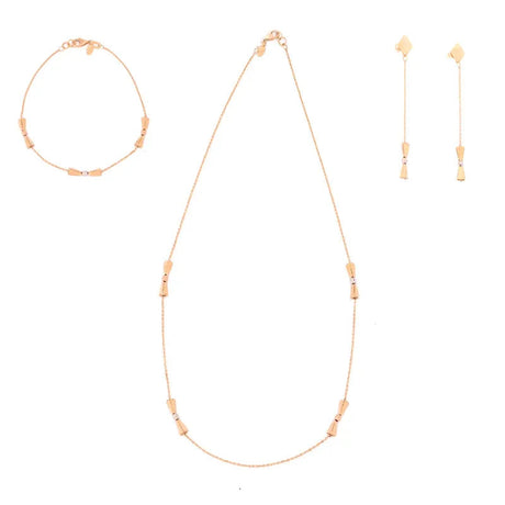 18K Gold Half Set with Classic Design