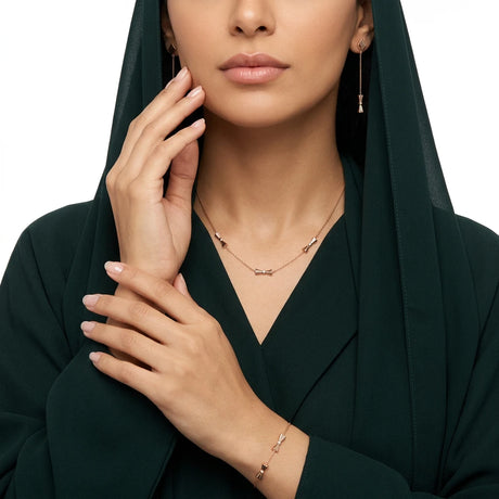 18K Gold Half Set with Classic Design