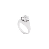 18K White Gold Ring with Shining Gemstones in Floral Design