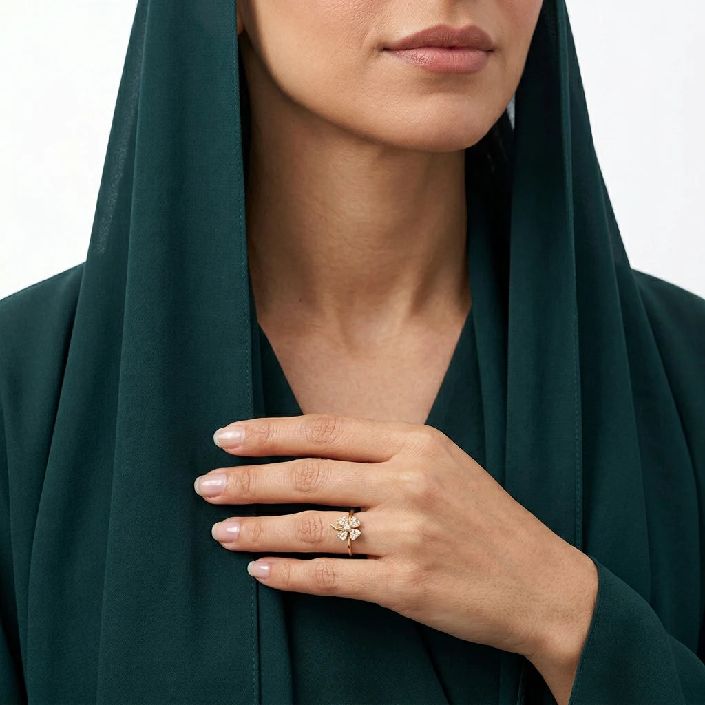 خاتم ذهب عيار 18 زهرة الحب الجميلة