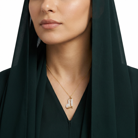 عقد متحابان عيار 18 بتصميم قلب