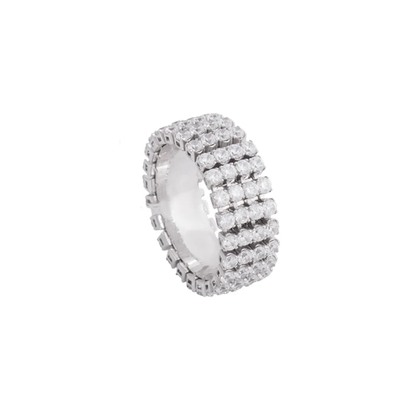 18K Gold Nita Ring with Shining Gemstones