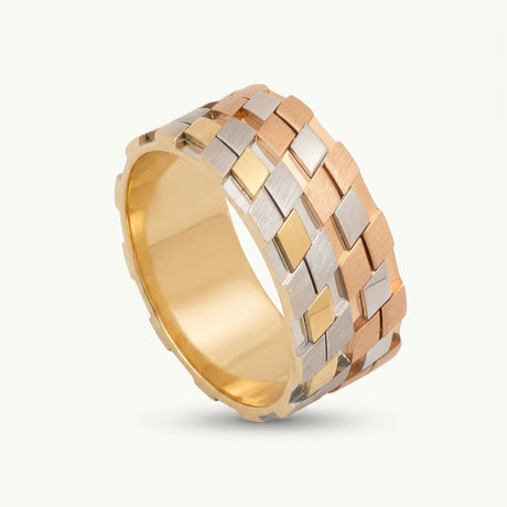 18K Gold Ring Bliss with Two Tone Design