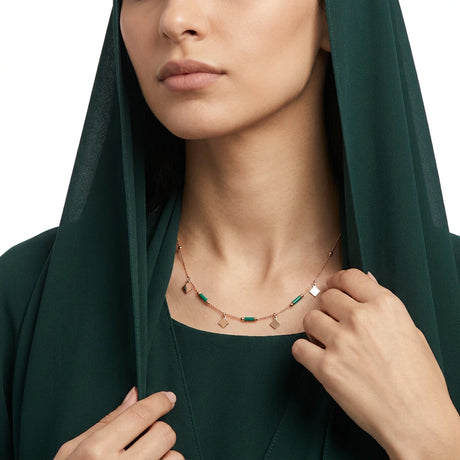 عقد ذهب عيار 18 النجوم اللامعة
