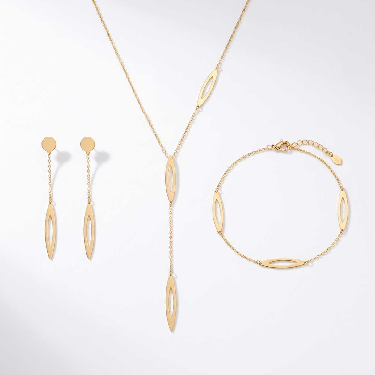 18K Gold Half Set with Delicate Long Pendant Touch