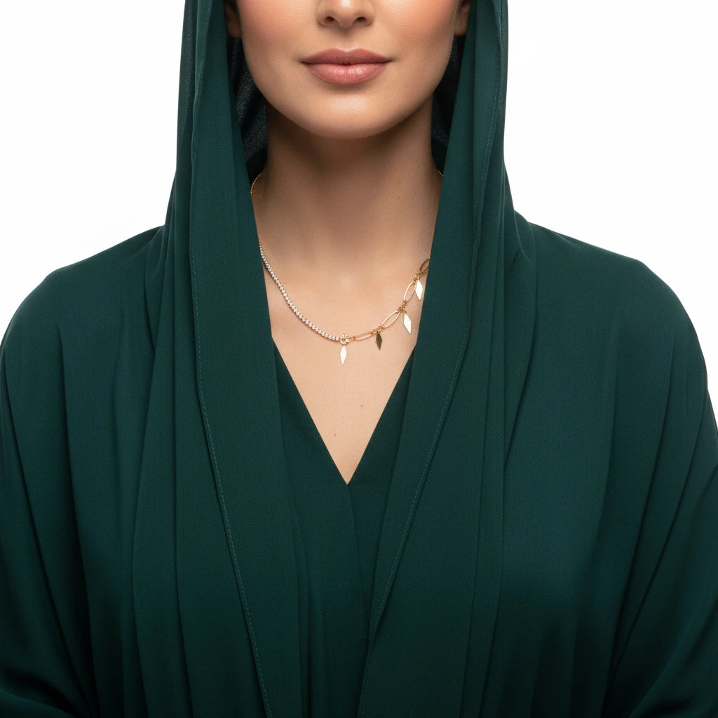 18K Gold Necklace with Side Dangling Pendant
