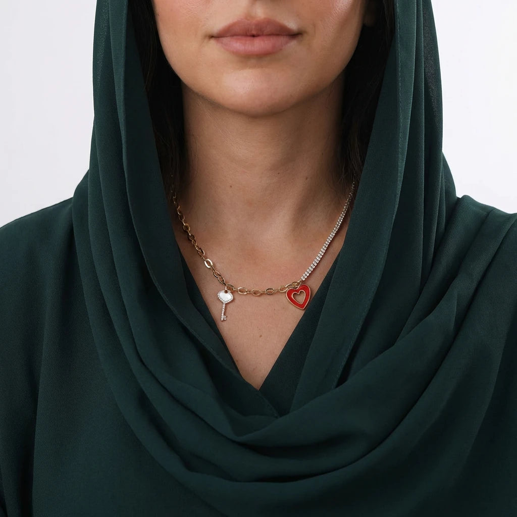 عقد ذهب عيار 18 بتصميم تعليقة مفتاح وقلب
